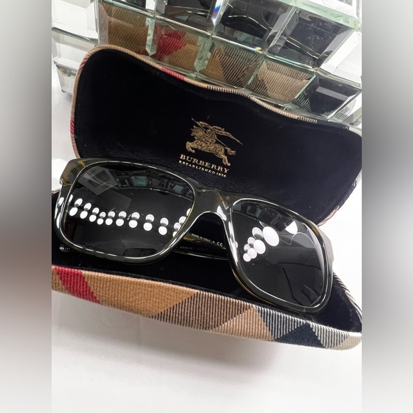 Burberry sunglasses